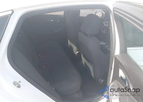 2018 Chevrolet Malibu Lt z USA, uszkodzony, nr VIN 1G1ZD5ST9JF125831